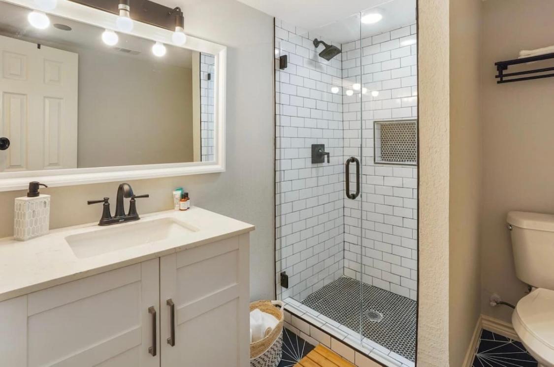 Cozy Heights 2 Bd Bungalow, Walkable Houston Dış mekan fotoğraf